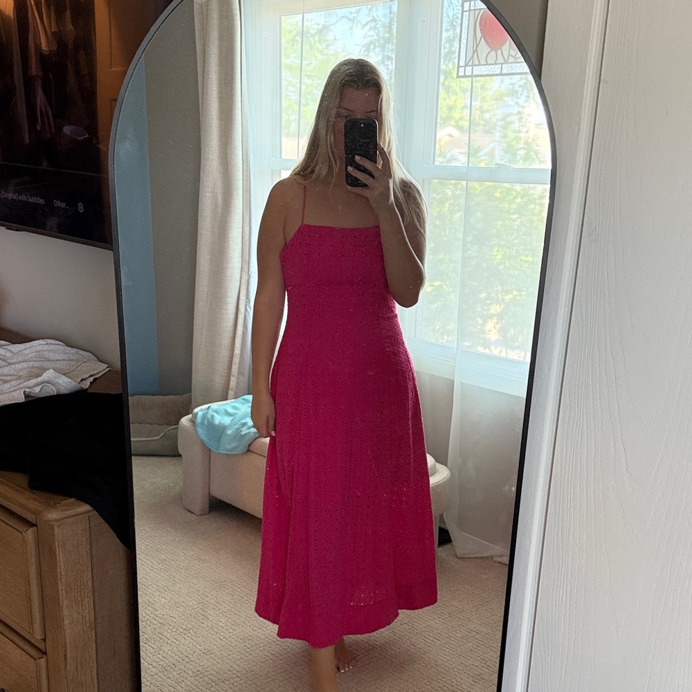 Elegant Pink Sleeveless Dress